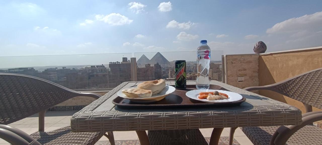 Bedouin Pyramids View Hotel Kafret el-Gabal Kültér fotó